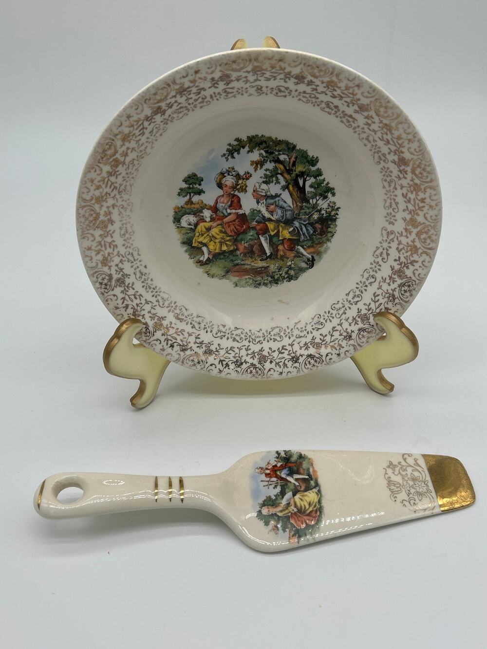 Vintage Cronin China Co Minerva Ohio 8”Bowl Cake Server Gold Trim Colonial Scene